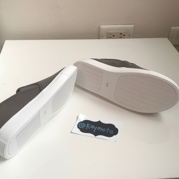 Steve Madden Slip ons - Picture 3 of 6